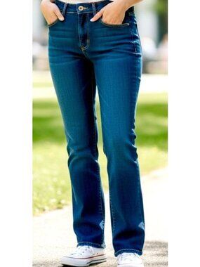 Santana Jeans Women's Size 12 Dark Wash Blue Soft Denim Jeans